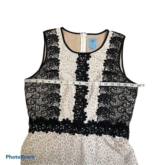 CeCe Black & White Sleeveless Floral Lace Eyelet Fit & Flare Dress Size 8 - Picture 3 of 6